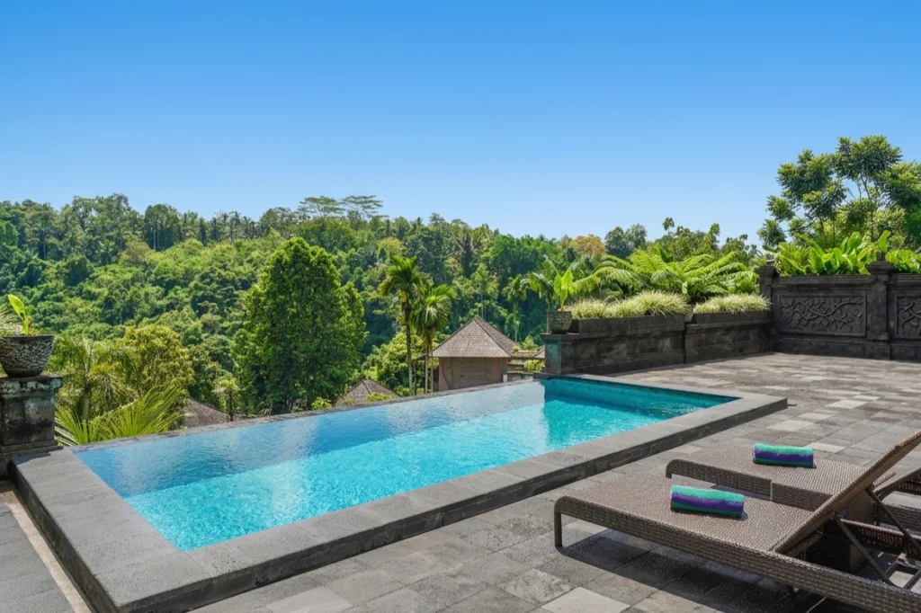 private pool